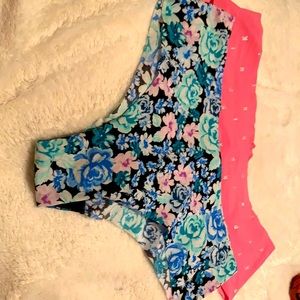 2 Pack panty bundle. No Show Bikinis